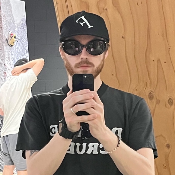 Meet your Posher, Olek - Picture 1 of 1